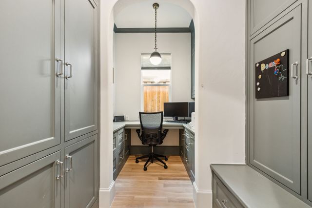 6622 Blue Valley Lane, Dallas, TX 75214