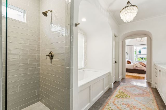 6622 Blue Valley Lane, Dallas, TX 75214