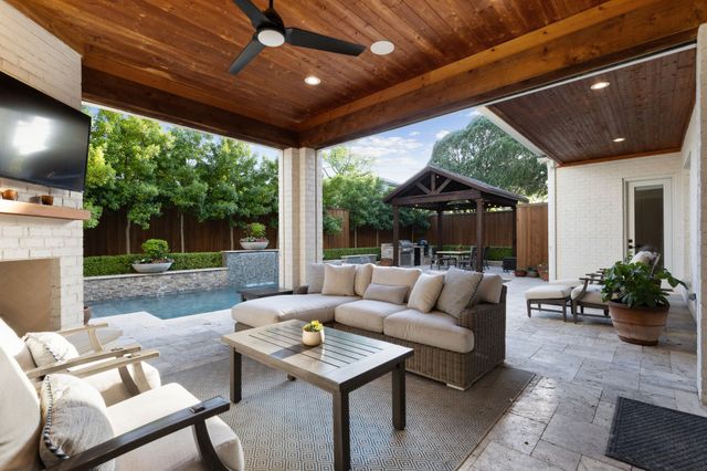 6622 Blue Valley Lane, Dallas, TX 75214