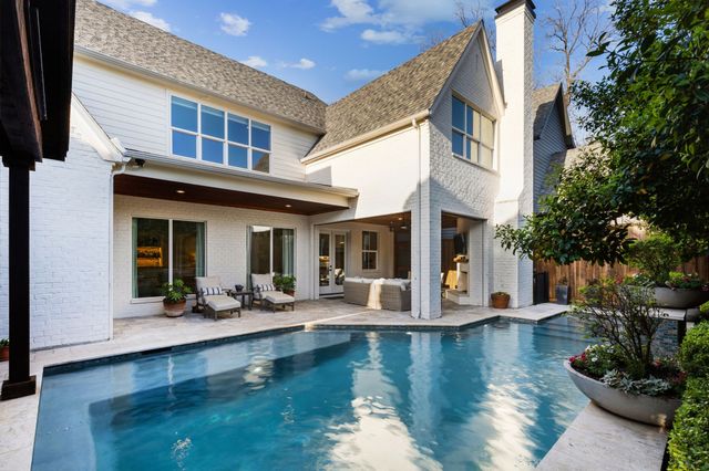 6622 Blue Valley Lane, Dallas, TX 75214