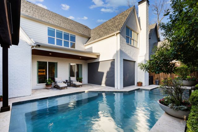 6622 Blue Valley Lane, Dallas, TX 75214