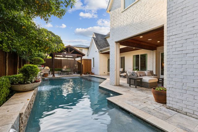 6622 Blue Valley Lane, Dallas, TX 75214