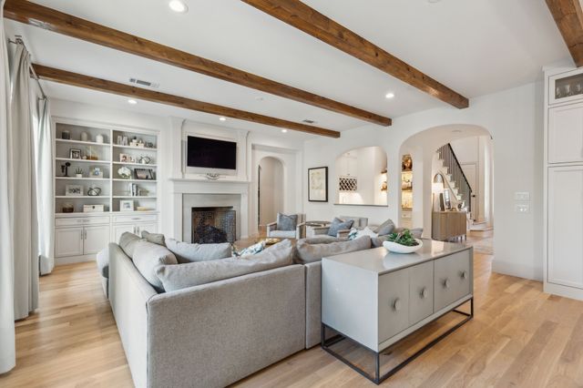 6622 Blue Valley Lane, Dallas, TX 75214