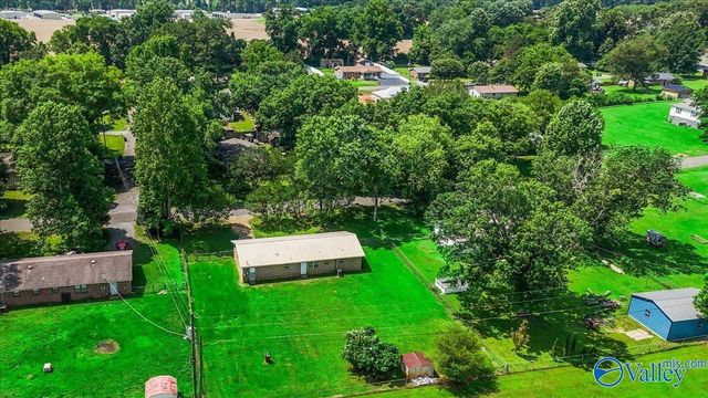 80 Mcdonald Lane, Guntersville, AL 35976