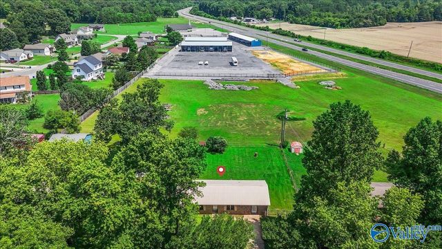 80 Mcdonald Lane, Guntersville, AL 35976