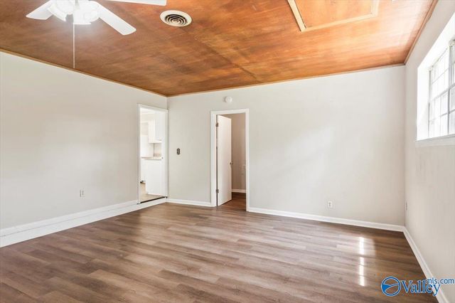 80 Mcdonald Lane, Guntersville, AL 35976