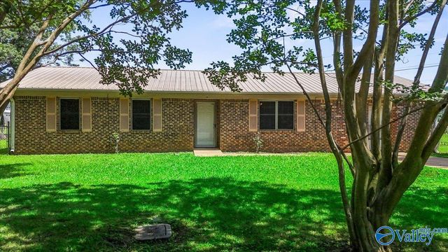 80 Mcdonald Lane, Guntersville, AL 35976