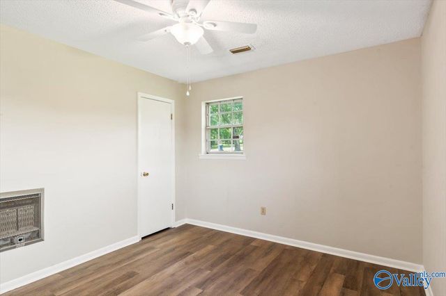 80 Mcdonald Lane, Guntersville, AL 35976