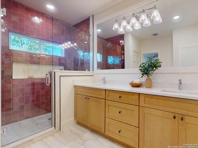 141 chevy chase, San Antonio, TX 78209