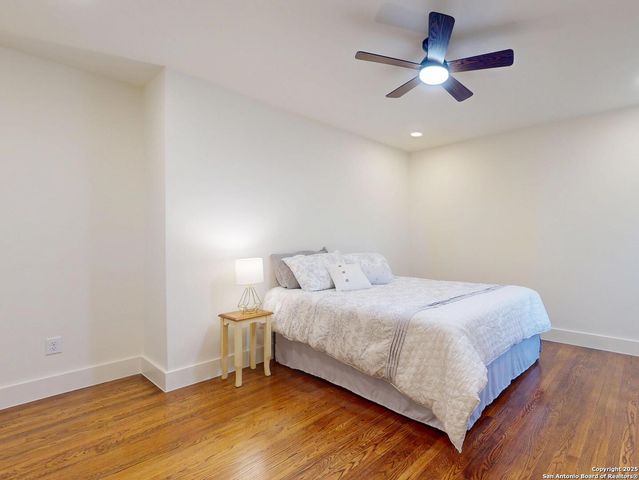 141 chevy chase, San Antonio, TX 78209