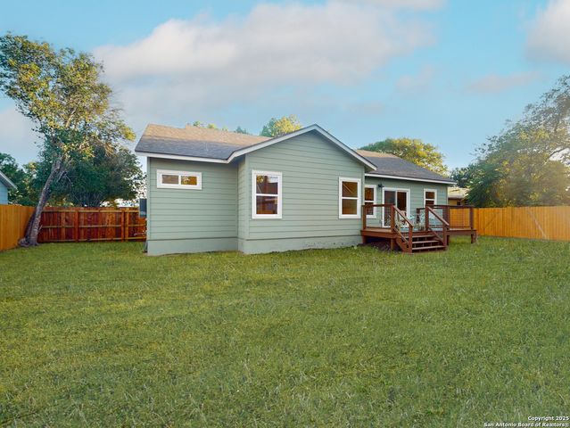 141 chevy chase, San Antonio, TX 78209