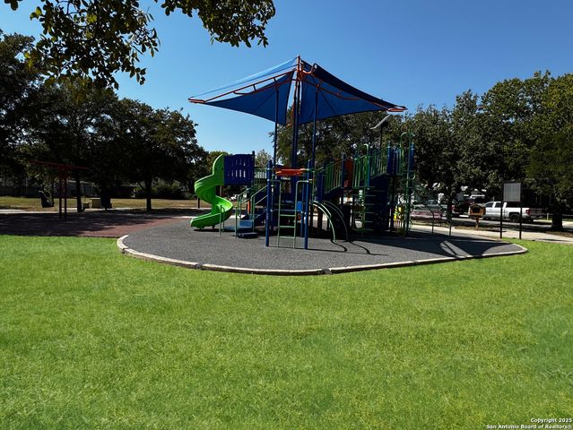 141 chevy chase, San Antonio, TX 78209