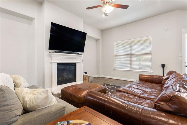 308 Milano DR, Liberty Hill, TX 78642