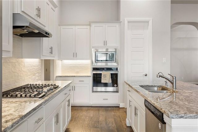 308 Milano DR, Liberty Hill, TX 78642