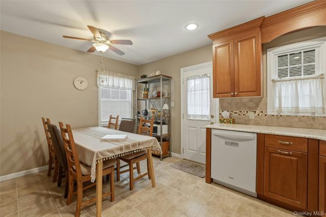 348 Carnation Avenue, Floral Park, NY 11001