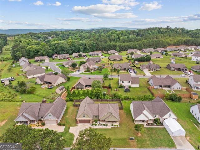 407 Beamer Road SW, Calhoun, GA 30701