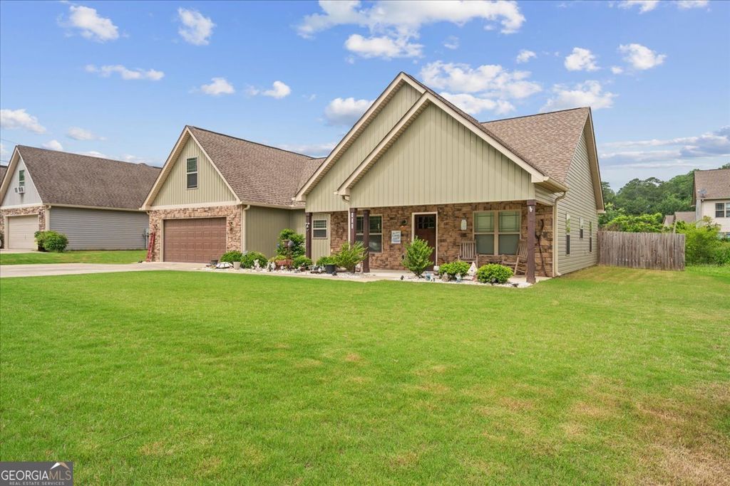 407 Beamer Road SW, Calhoun, GA 30701