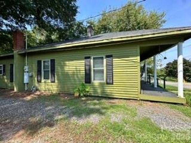 303 W B Street, Newton, NC 28658