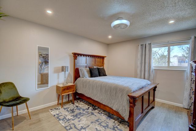 4713 COUNTRY CLUB Lane NW D-4, Albuquerque, NM 87114
