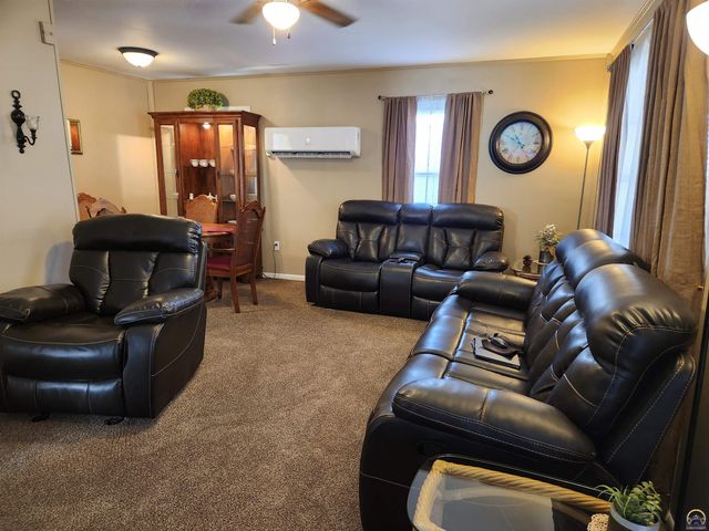 3505 SE Girard ST, Topeka, KS 66605