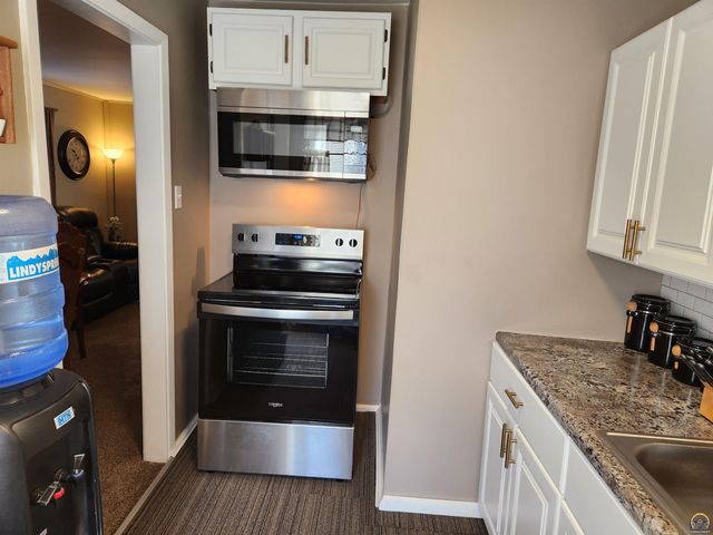 3505 SE Girard ST, Topeka, KS 66605