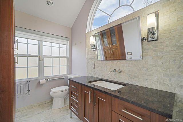 1601 Nicole Drive, Port Jefferson, NY 11776