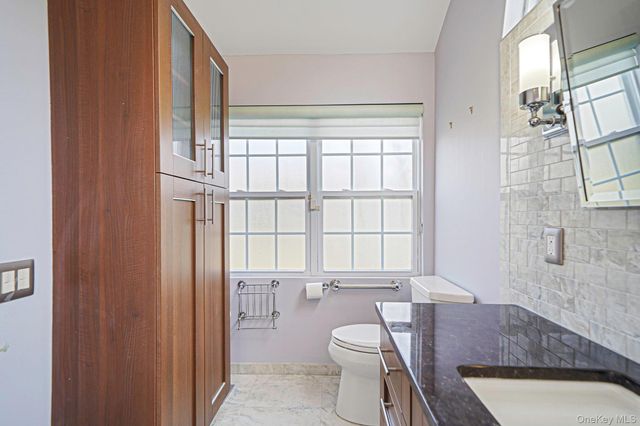 1601 Nicole Drive, Port Jefferson, NY 11776