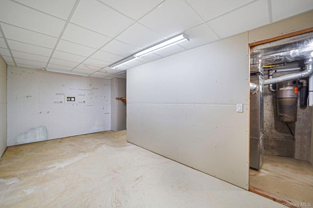 1601 Nicole Drive, Port Jefferson, NY 11776