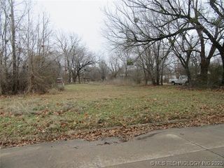 422 W Cherokee, Mcalester, OK 74501