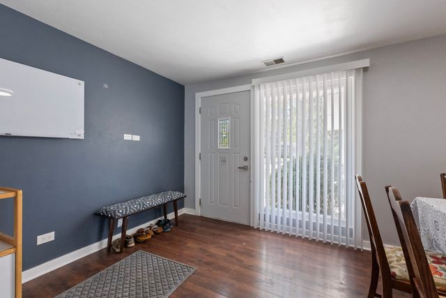 231 Webster Lane, Schaumburg, IL 60193