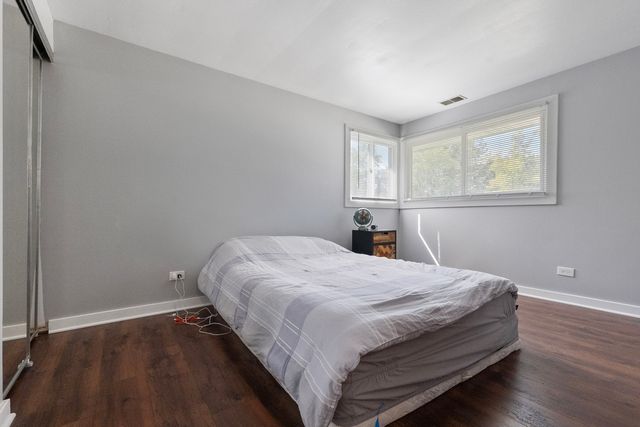 231 Webster Lane, Schaumburg, IL 60193