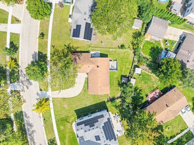 231 Webster Lane, Schaumburg, IL 60193