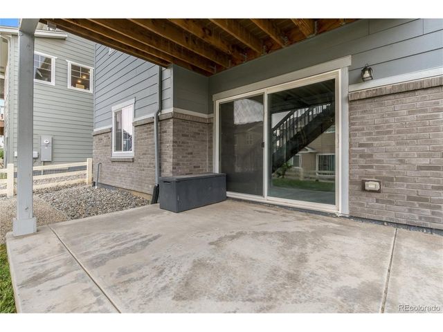 7376 S White Crow Way, Aurora, CO 80016