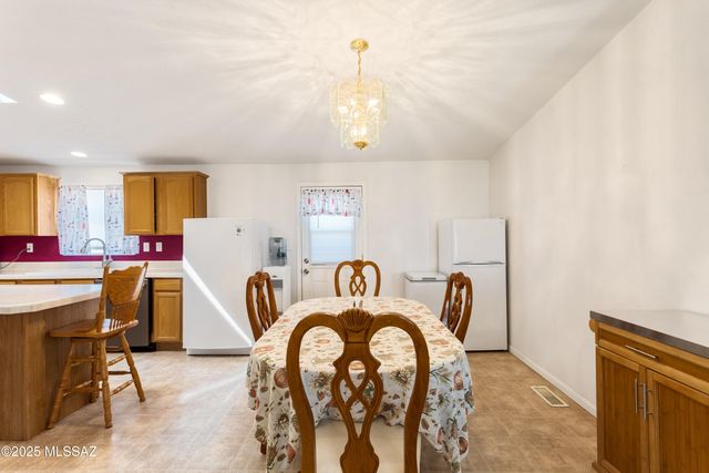 3526 W Rak Road, Douglas, AZ 85607