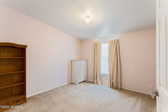 3526 W Rak Road, Douglas, AZ 85607