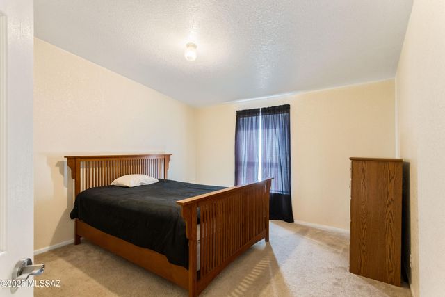 3526 W Rak Road, Douglas, AZ 85607