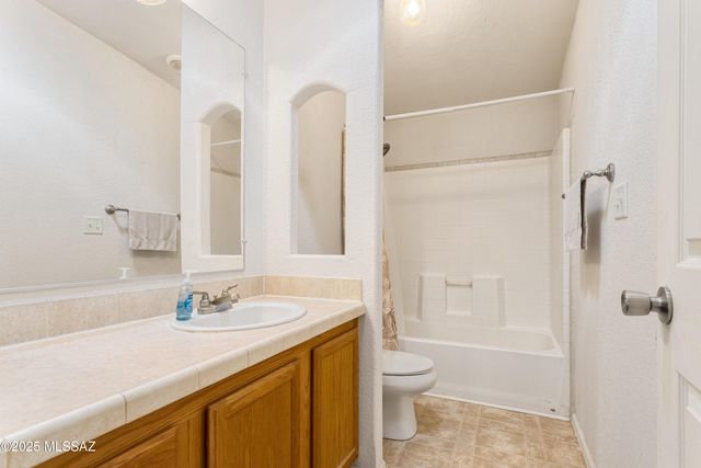 3526 W Rak Road, Douglas, AZ 85607