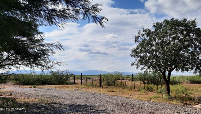 3526 W Rak Road, Douglas, AZ 85607