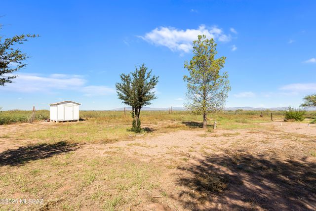 3526 W Rak Road, Douglas, AZ 85607