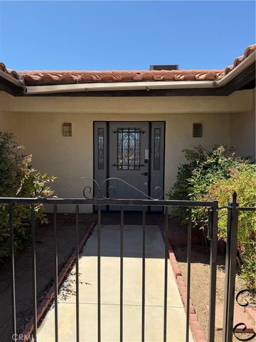 17378 Danbury, Hesperia, CA 92345