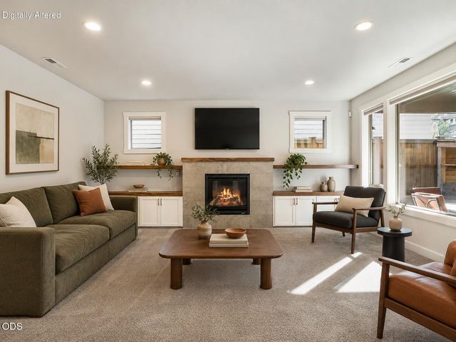 215 SW Cleveland Avenue, Bend, OR 97702