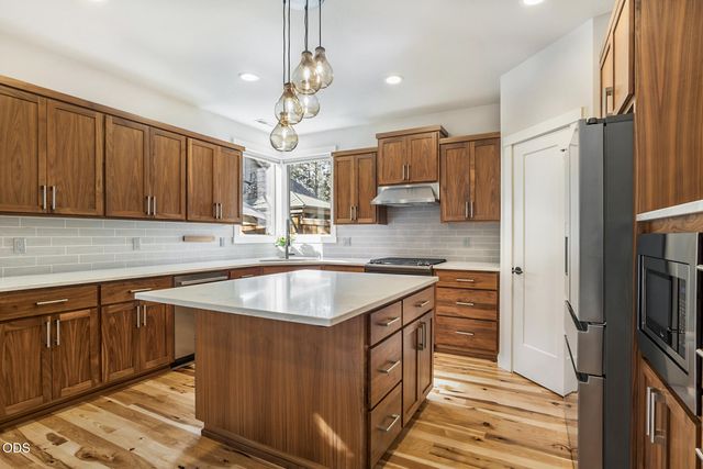 215 SW Cleveland Avenue, Bend, OR 97702