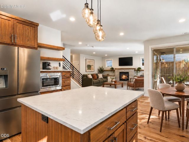 215 SW Cleveland Avenue, Bend, OR 97702