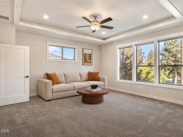 215 SW Cleveland Avenue, Bend, OR 97702