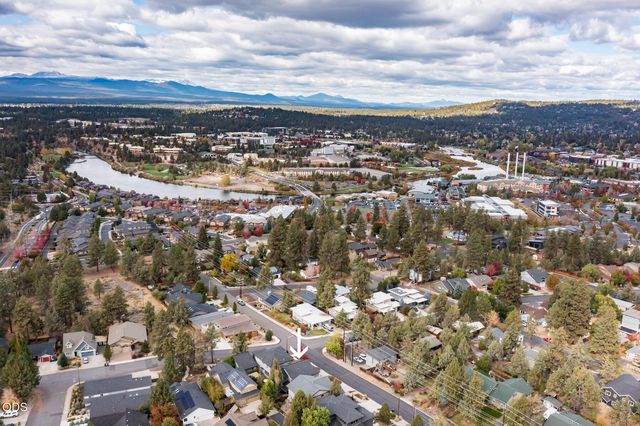215 SW Cleveland Avenue, Bend, OR 97702