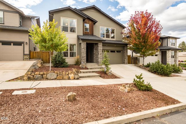215 SW Cleveland Avenue, Bend, OR 97702