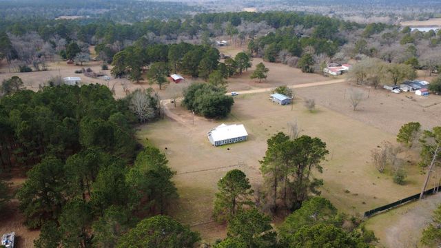 365 Running Deer Road, Grapeland, TX 75844