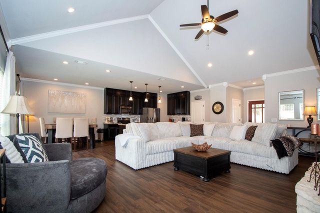 365 Running Deer Road, Grapeland, TX 75844