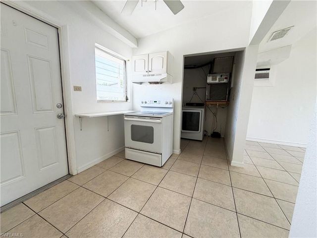 208 Martin DR NE, Port Charlotte, FL 33952