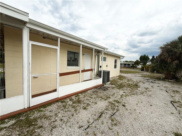 208 Martin DR NE, Port Charlotte, FL 33952